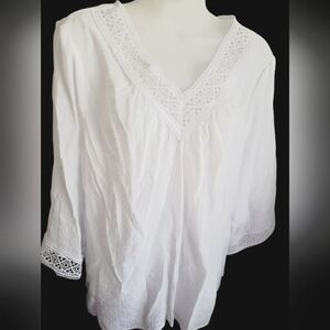 Elegant White Lace Trim Women's Top